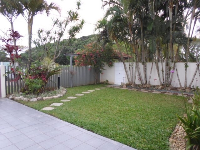 1420R CASA 230M2 ELIANA