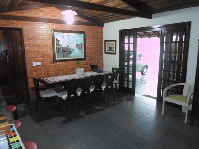 1420R CASA 230M2 ELIANA GUARATUBA