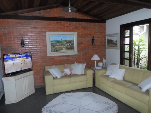 1420R CASA 230M2 ELIANA GUARATUBA