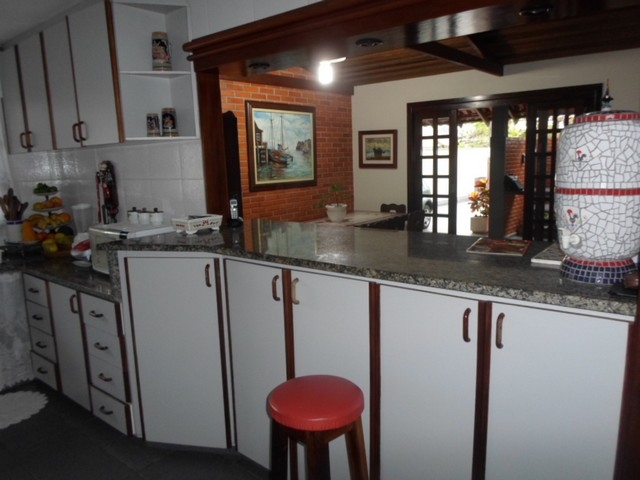 1420R CASA 230M2 GUARATUBA ELIANA