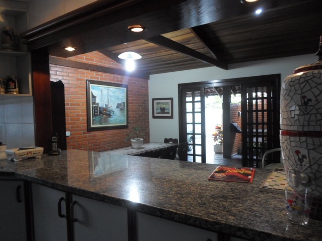 1420R CASA 230M2 ELIANA GUARATUBA