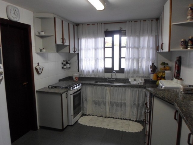 1420R CASA 230M2 ELIANA