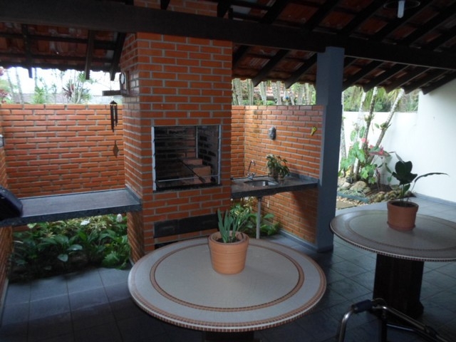 1420R CASA 230M2 ELIANA GUARATUBA