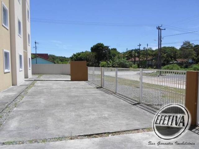 Apartamento para Venda em Guaratuba - 4