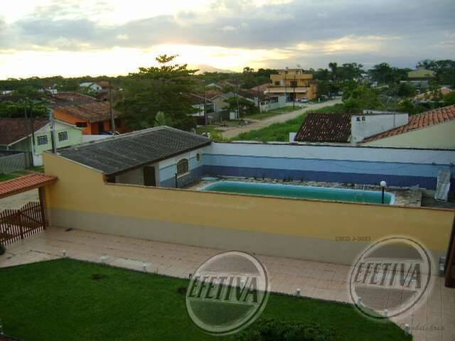 Casa para Venda em Nereidas - 28