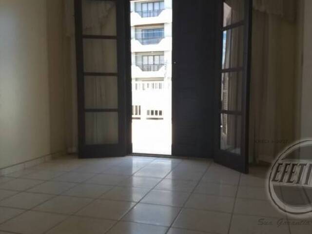 Sobrado para Venda em Centro - 16