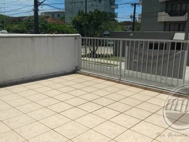 Sobrado para Venda em Centro - 25