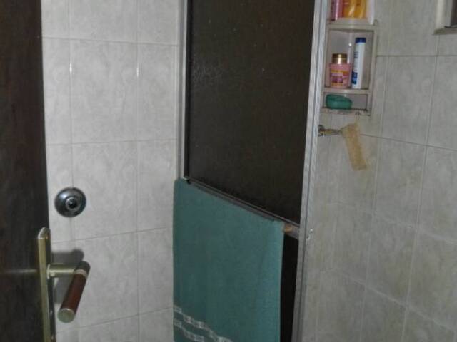 Residência para Venda em Estradinha - 18