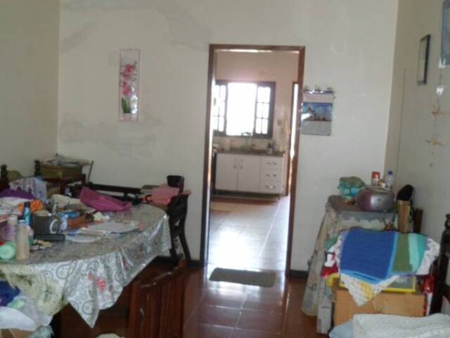 Residência para Venda em Estradinha - 27