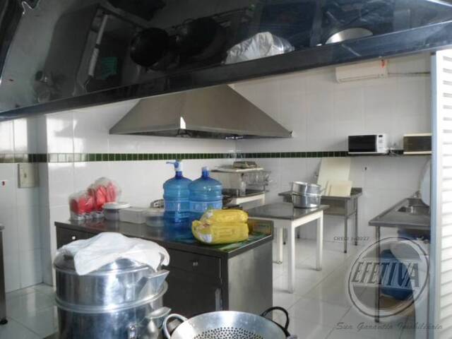 Residência para Venda em Estradinha - 33