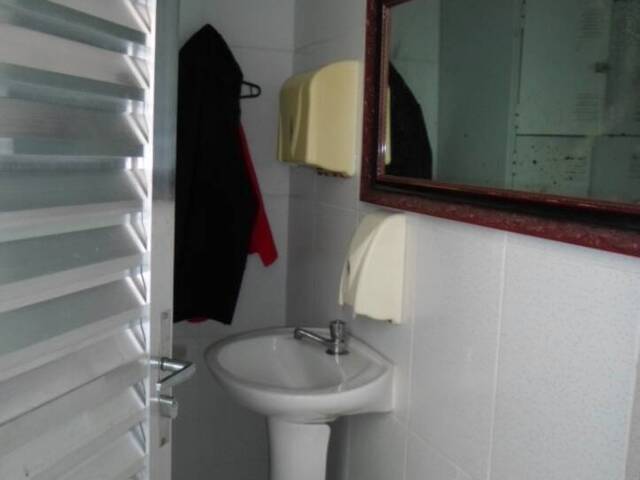 Residência para Venda em Estradinha - 44