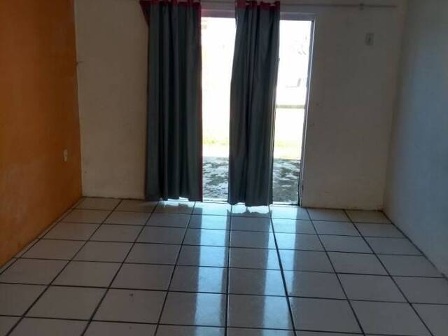 Casa para Venda em Coroados - 19