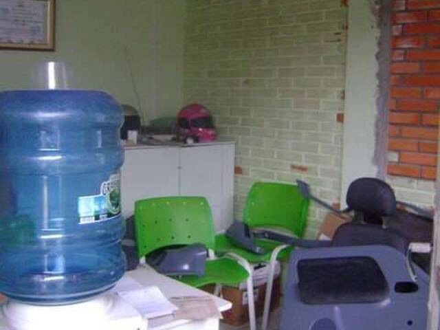 692C BARRACÃO COMERCIAL COM RESIDÊNCIA GUARATUBA