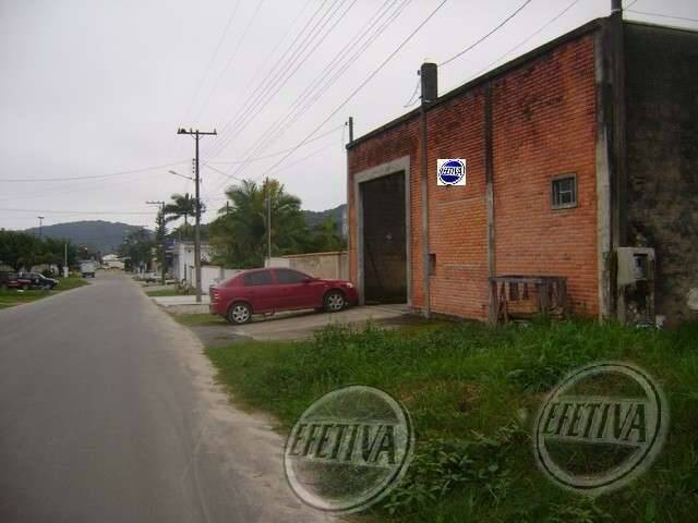 692C BARRACÃO COMERCIAL COM RESIDÊNCIA GUAR692C BARRACÃO COM