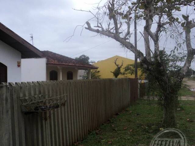 Casa para Venda em Coroados - 22