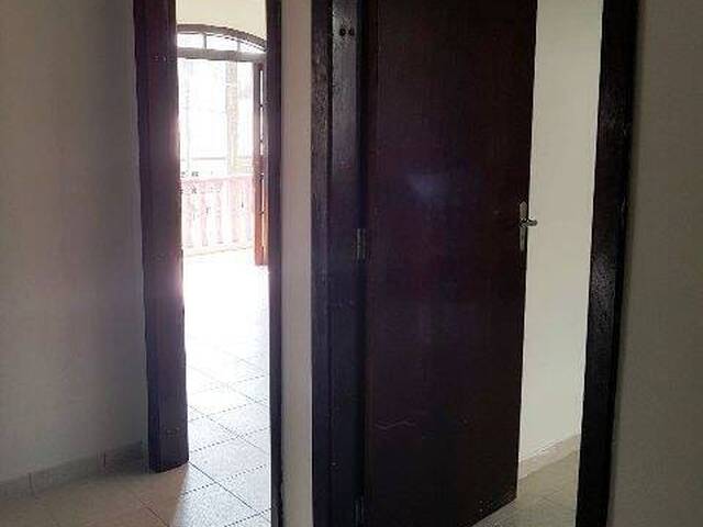 Sobrado para Venda em Centro - 12