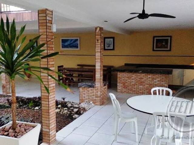 Residência para Venda em Balneário Ipacaraí - 52