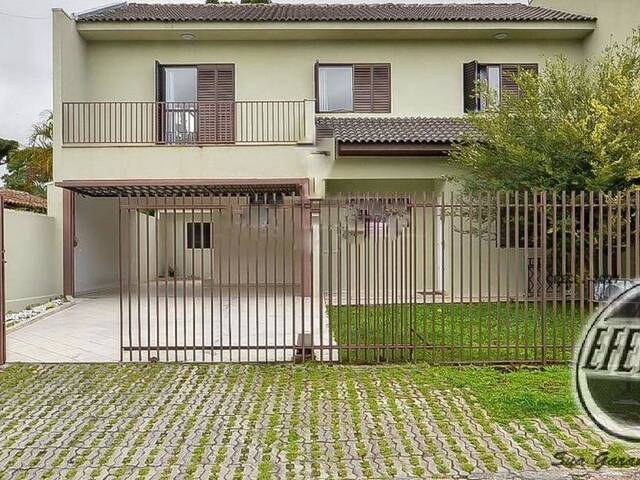 Sobrados com churrasqueira à venda em Capão da Imbuia, Curitiba, PR - ZAP  Imóveis