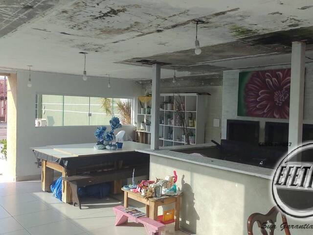 Residência para Venda em Cajuru - 14