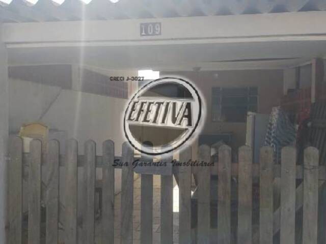 Casa para Venda em Praia de Leste - 9