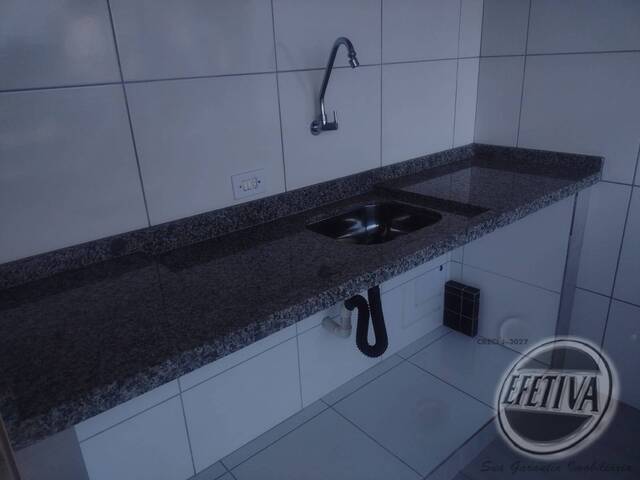 Sobrado para Venda em Centro - 25