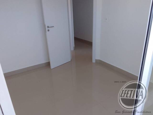 Apartamento para Venda em Caioba - 18