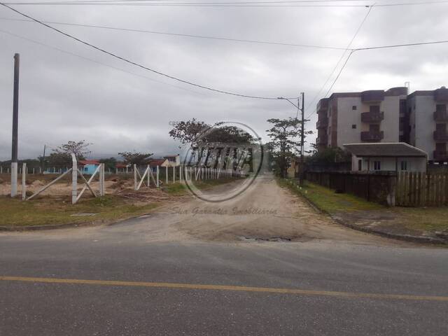 Casa para Venda em Balneário Jardim Inajá - 20
