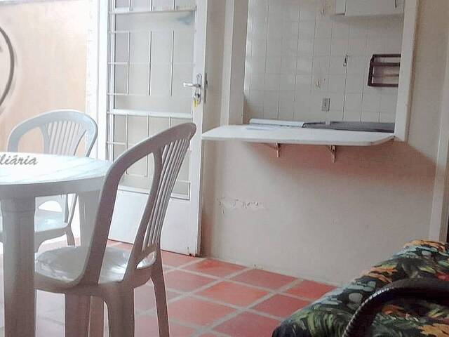 Casa para Venda em Praia de Leste - 15