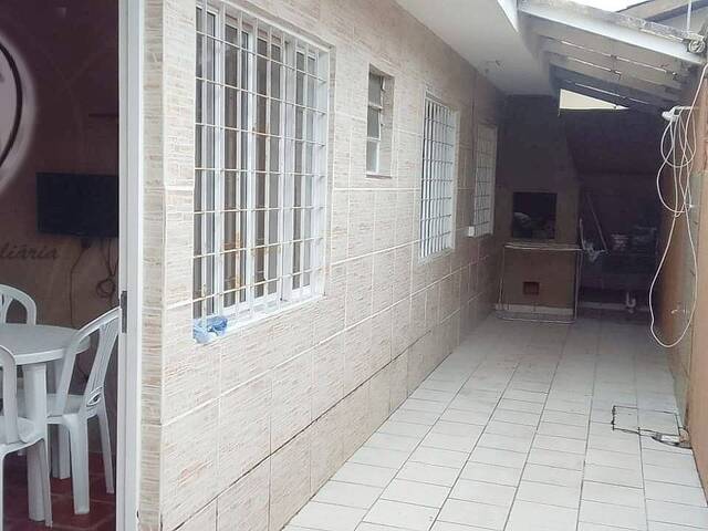 Casa para Venda em Praia de Leste - 10