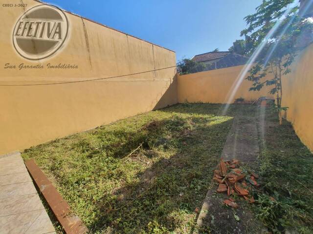 Sobrado para Venda em Balneário Ipacaraí - 22