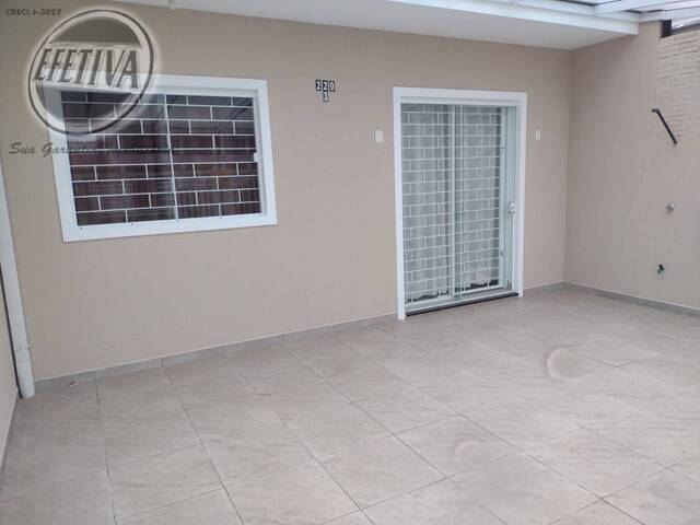 #2084R - Casa para Venda em Guaratuba - PR