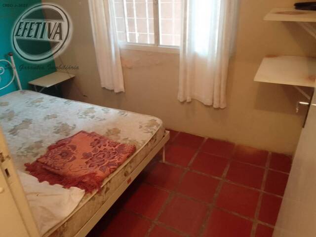 Casa para Venda em Praia de Leste - 30