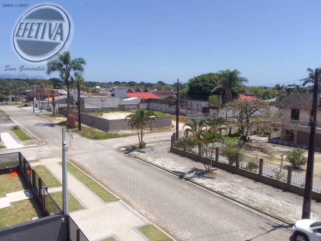 Sobrado para Venda em Gaivotas - 47