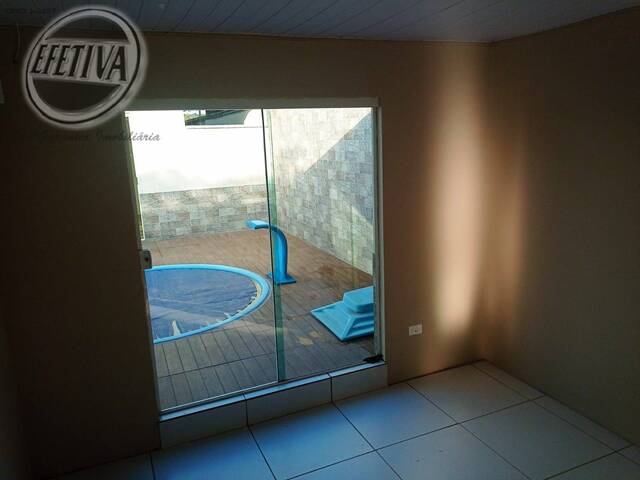 Casa para Venda em Praia de Leste - 16