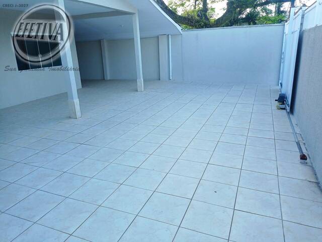 Casa para Venda em Praia de Leste - 7