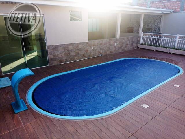 Casa para Venda em Praia de Leste - 31