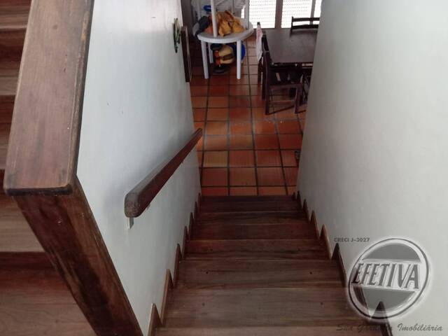 Residência para Venda em Centro - 22