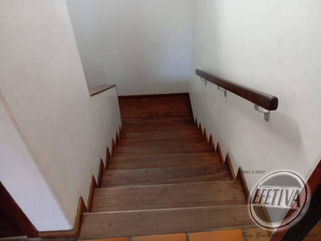 Residência para Venda em Centro - 23