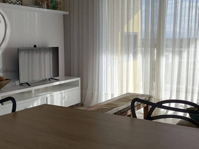 Apartamento para Venda em Guaratuba - 4