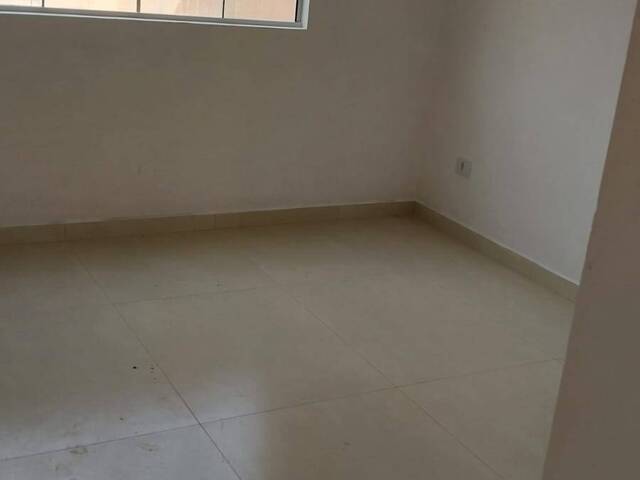 Casa para Venda em Coroados - 13