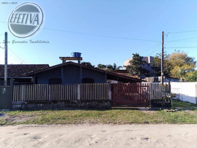 #2233R - Casa para Venda em Matinhos - PR
