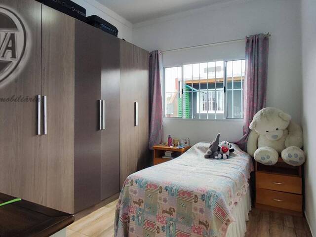Casa para Venda em Coroados - 11
