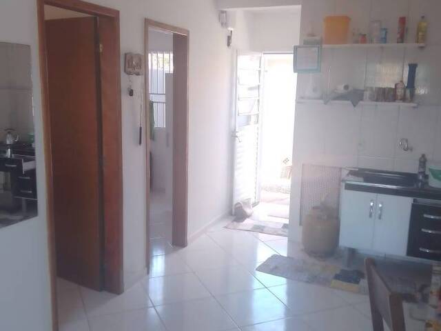 Casa para Venda em Coroados - 21