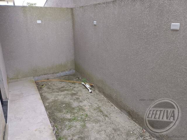 Sobrado para Venda em Balneário Ipacaraí - 8