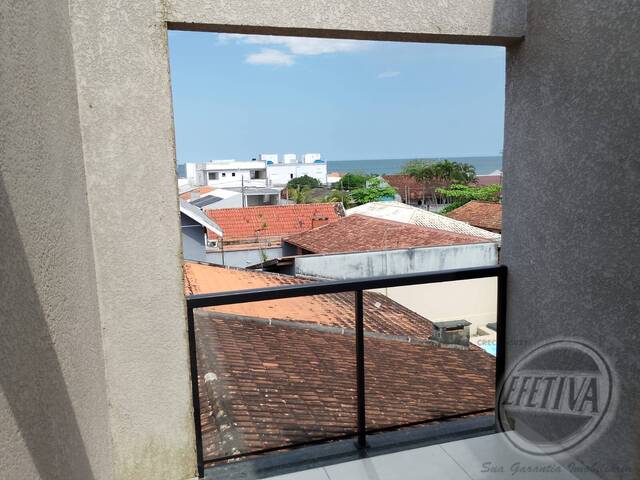 Sobrado para Venda em Balneário Ipacaraí - 15