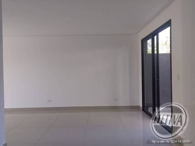 Sobrado para Venda em Gaivotas - 11