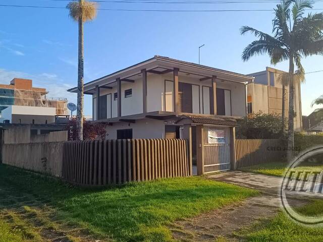 #3090R - Casa para Venda em Guaratuba - PR