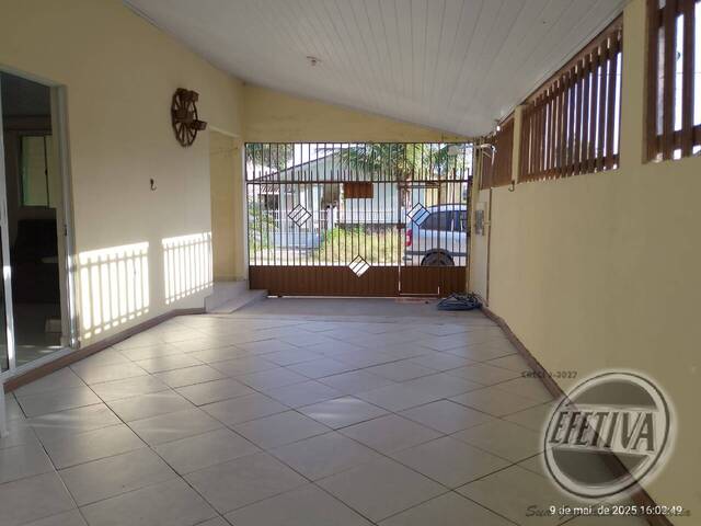 #2525R - Casa para Venda em Matinhos - PR