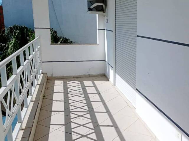 Residência para Venda em Gaivotas - 54