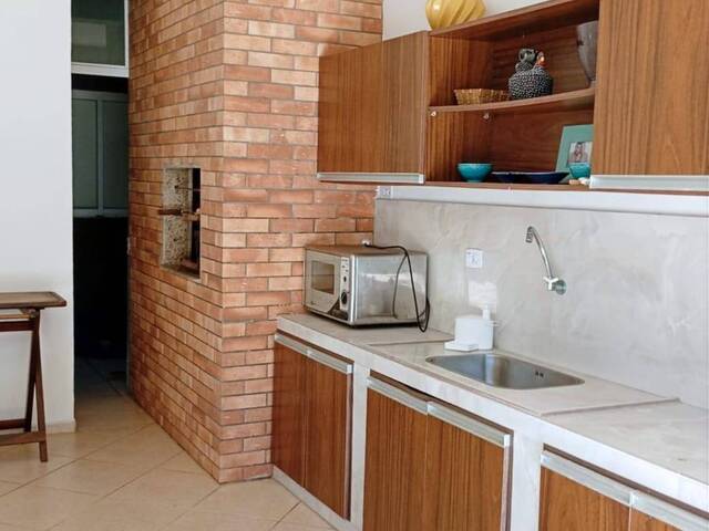 Residência para Venda em Gaivotas - 13